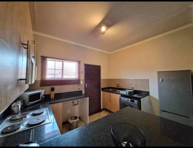 2 BEDROOM APARTMENT FOR SALE IN MOOIKLOOF RIDGE ESTATE